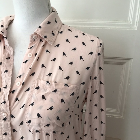 Talbots Pink Bird Print Blouse Top Rayon - Picture 3 of 9